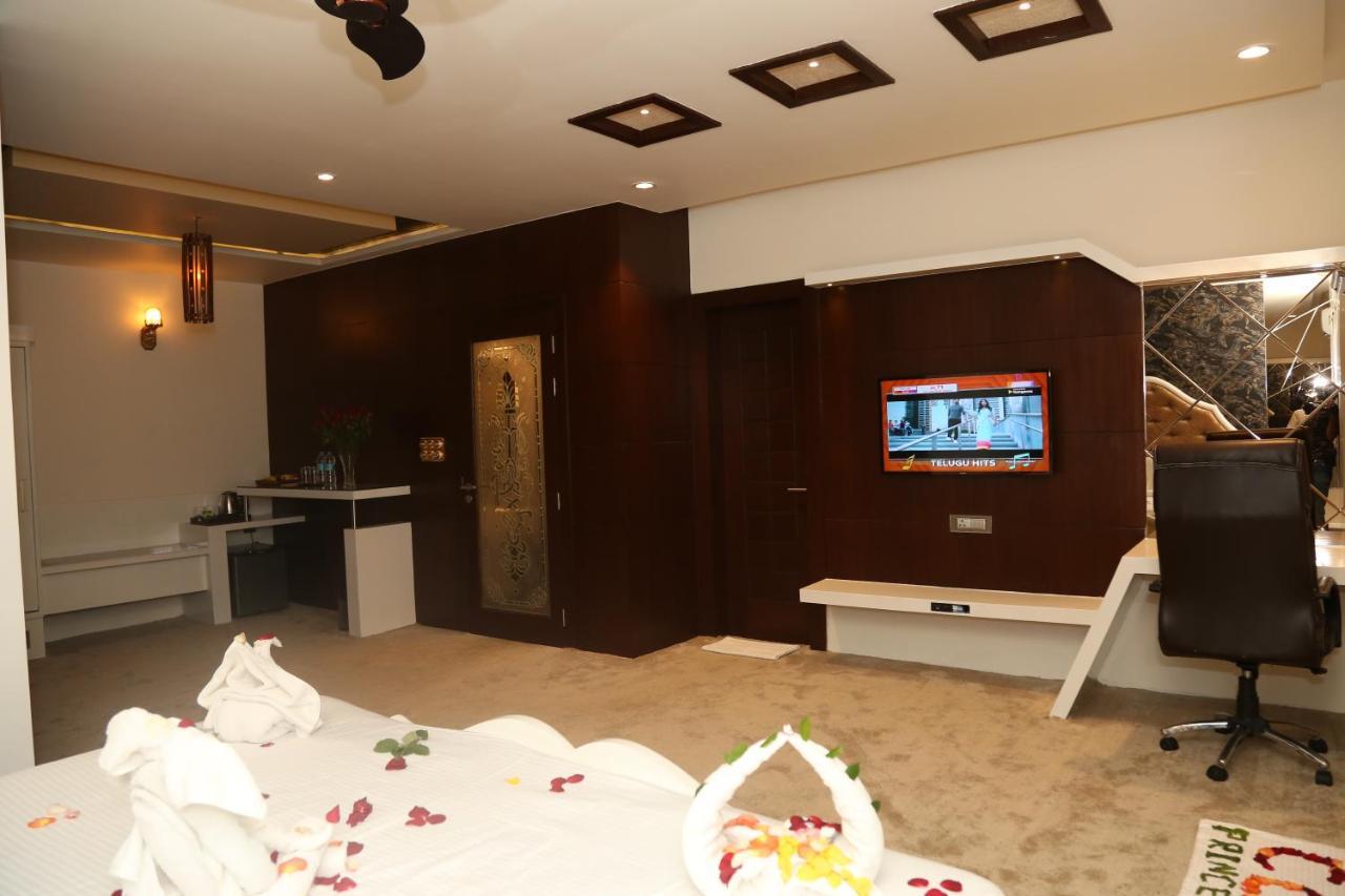 Hotel Prince Viraj Jabalpur Dış mekan fotoğraf